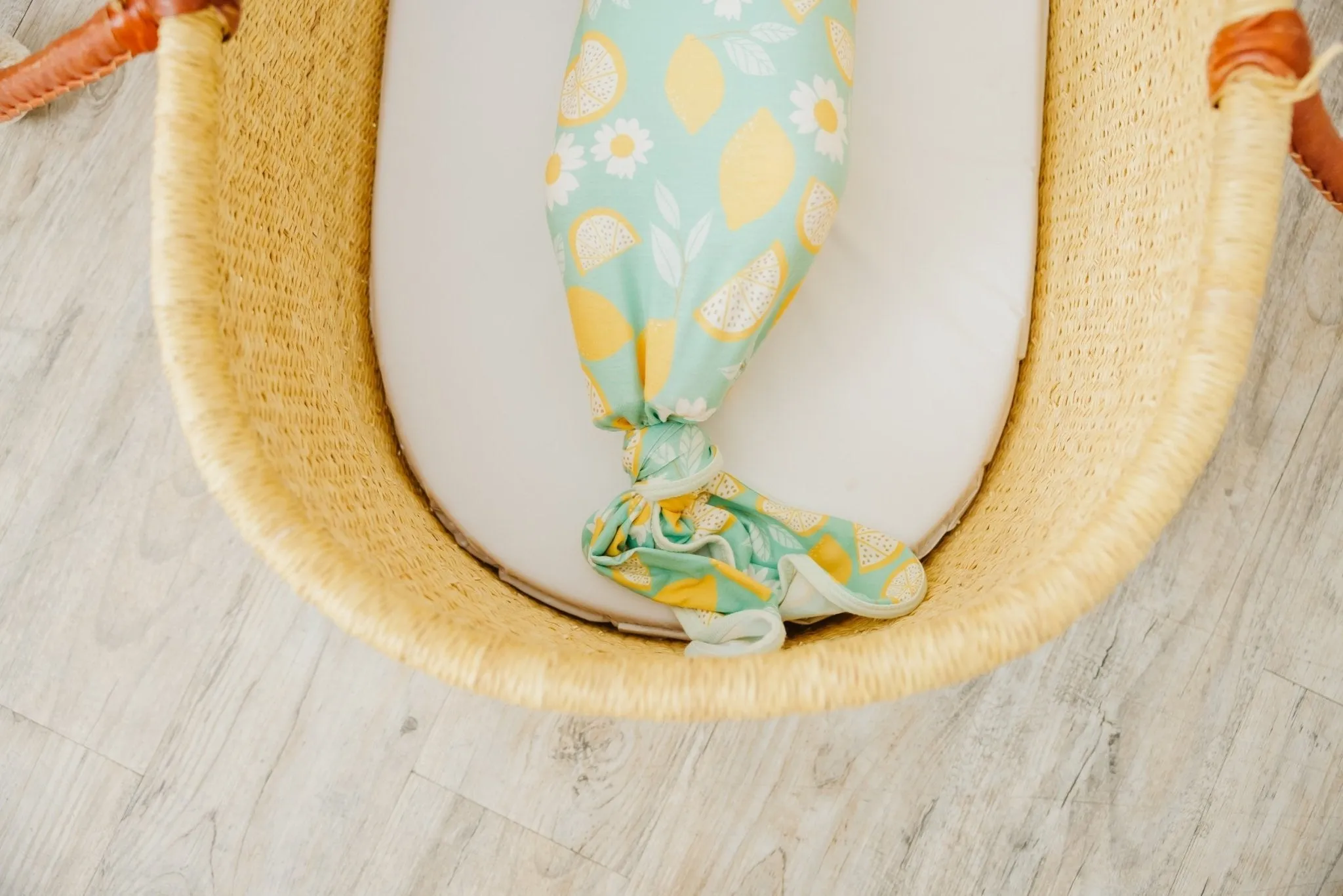 Newborn Knotted Gown - Lemon
