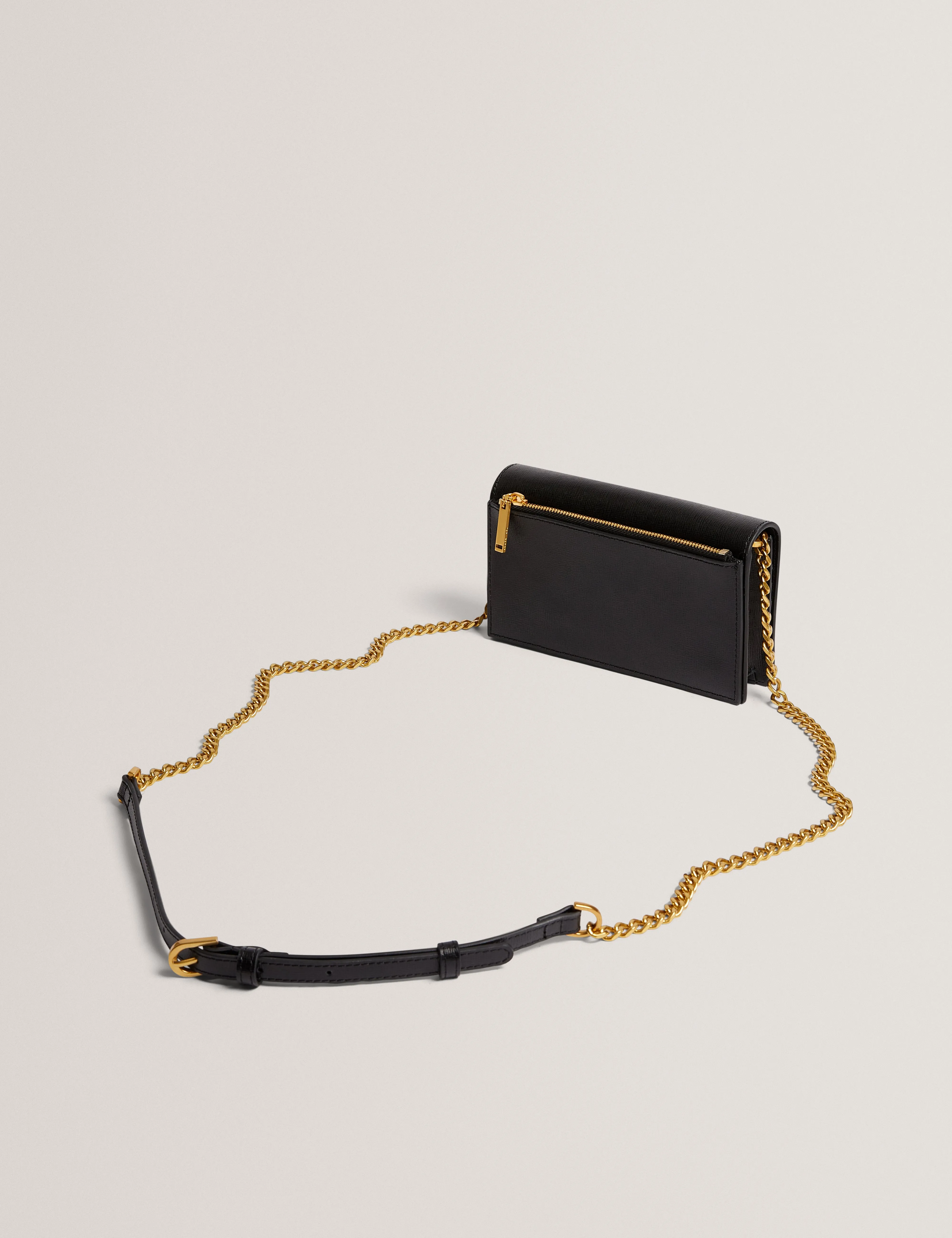 Tabina Travel Novelty Purse On Chain Black